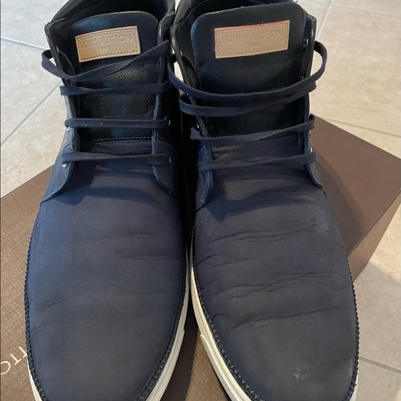 Authentic LV Damier High Top Sneaker w/ original box and dust bag. - Picture 3 of 4